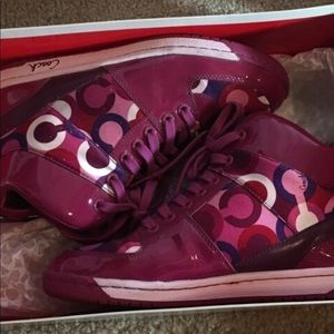 Signature coach shoes